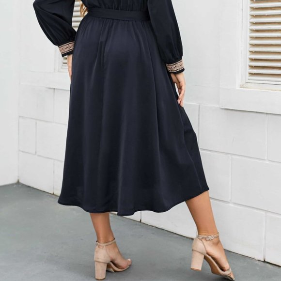 Melo Apparel Plus Size Contrast Tie Waist Midi Dress - Picture 8 of 8